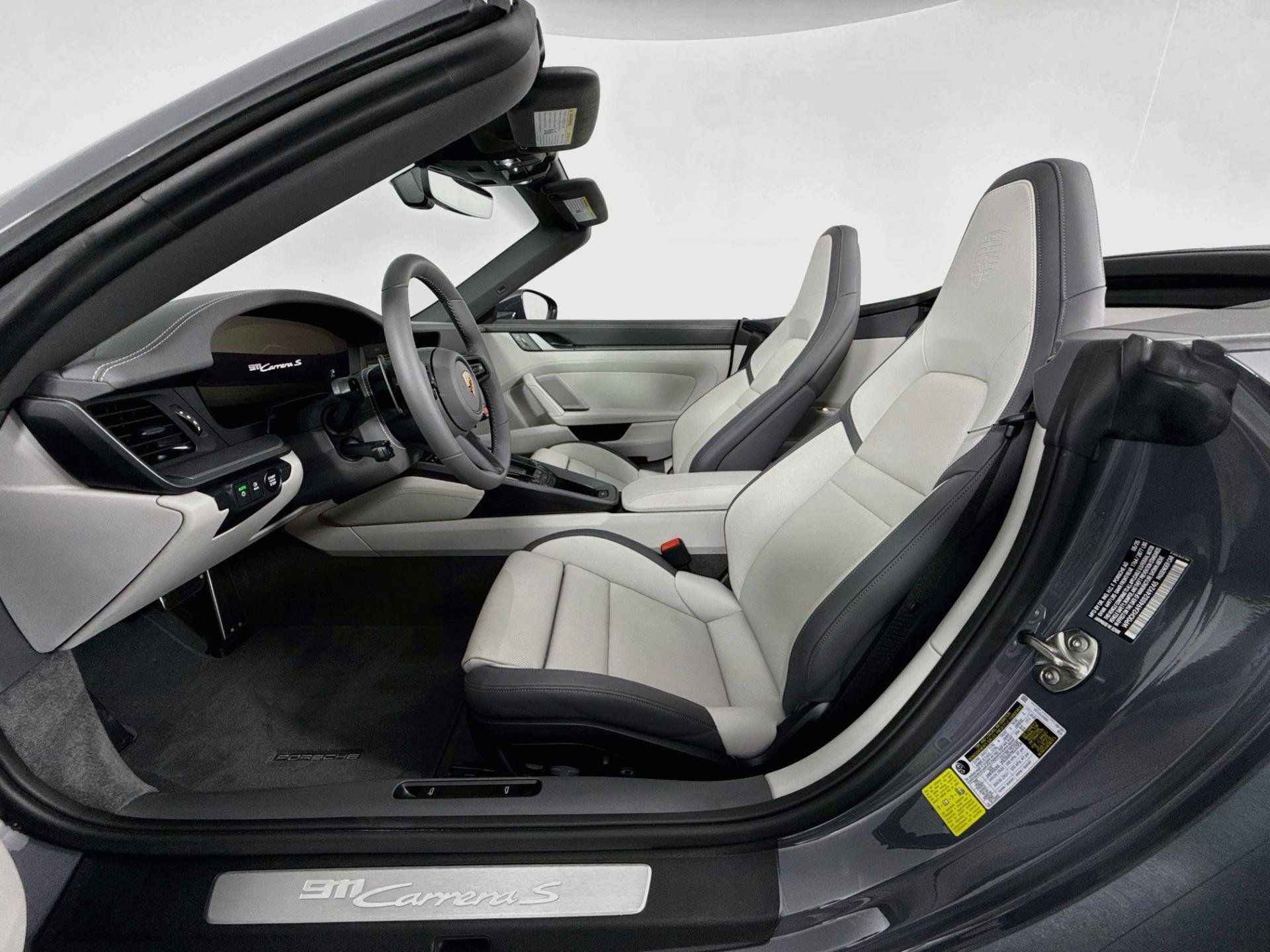 Used 2025 Porsche 911 Carrera S RWD image 11