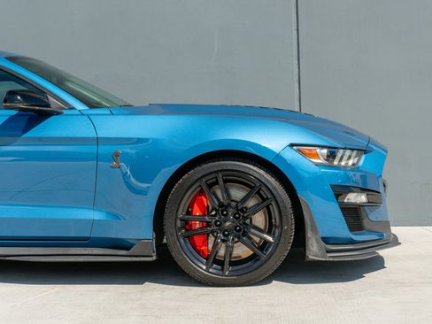 Used 2021 Ford Mustang Shelby GT500 w/ Technology Package image 40