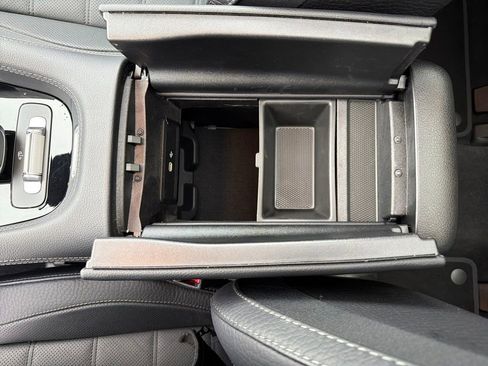 Used 2025 Mercedes-Benz GLS 450 4MATIC image 28