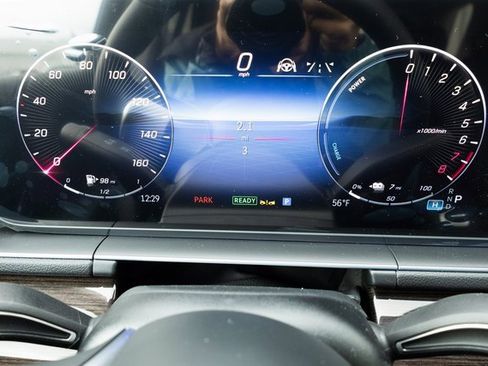 Certified 2025 Mercedes-Benz GLE 450e 4MATIC image 3