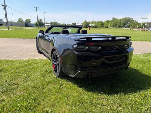 Used 2022 Chevrolet Camaro LT w/ Redline Edition RWD image 7