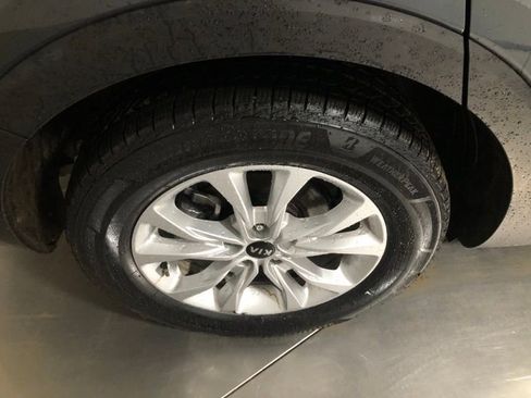 Used 2020 Kia Telluride LX image 9