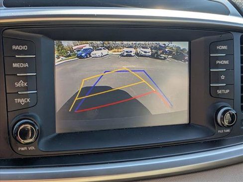 Used 2019 Kia Sorento EX image 9