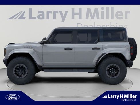 New 2026 Ford Bronco Raptor w/ Interior Carbon Fiber Pack AWD/4WD image 3
