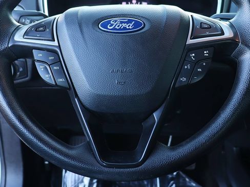 Used 2019 Ford Fusion SE FWD image 55