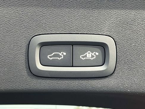 New 2026 Volvo XC40 B5 Plus w/ Protection Package Premier image 13