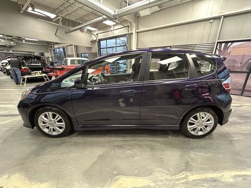 Used 2009 Honda Fit Sport image 28