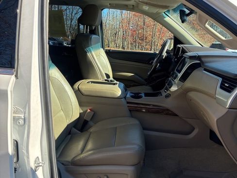Used 2018 GMC Yukon SLT w/ Open Road Package image 5