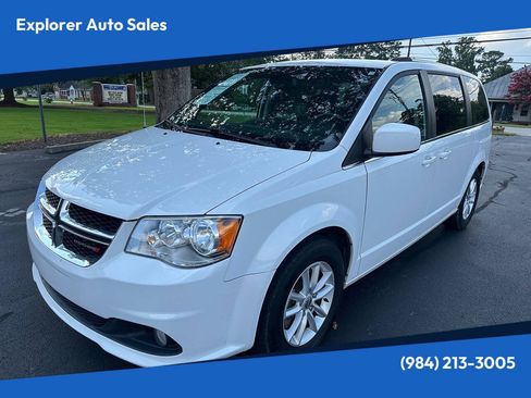 Used 2019 Dodge Grand Caravan SXT FWD image 1