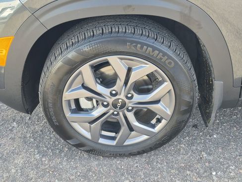 Used 2024 Kia Seltos S image 19