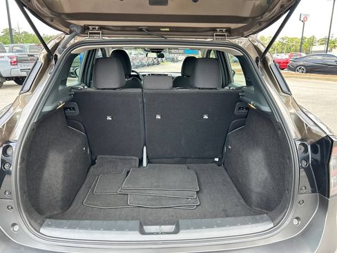 Used 2025 Nissan Kicks S FWD image 6