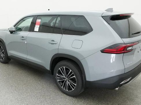 New 2026 Toyota Grand Highlander MAX Platinum image 5