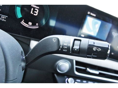 Certified 2025 Hyundai Sonata SEL image 18