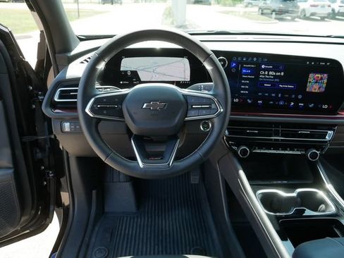 Used 2025 Chevrolet Traverse Z71 w/ Driver Confidence Package AWD/4WD image 22