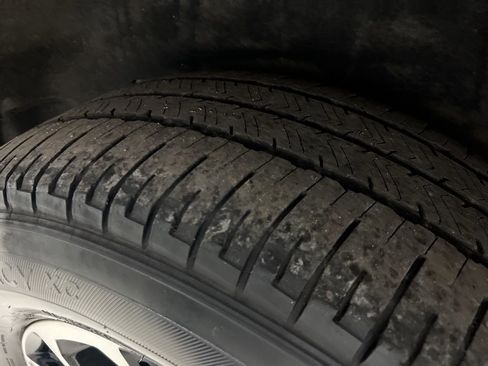 Used 2024 Ford Expedition XLT image 47