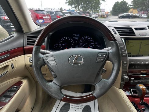 Used 2007 Lexus LS 460 image 24