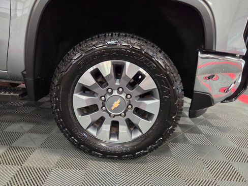 Used 2024 Chevrolet Silverado 2500 LT AWD/4WD image 80