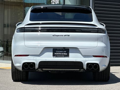 New 2026 Porsche Cayenne GTS AWD/4WD image 7