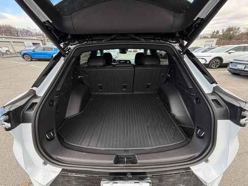 New 2026 Chevrolet Equinox EV RS FWD image 23