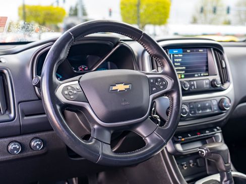 Used 2020 Chevrolet Colorado LT w/ Safety Package AWD/4WD image 19