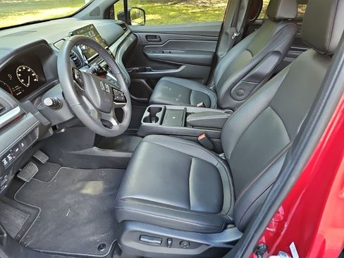 Used 2026 Honda Odyssey Sport-L image 17