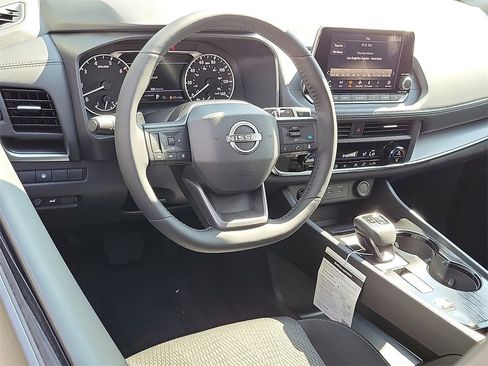 New 2026 Nissan Rogue SV image 4