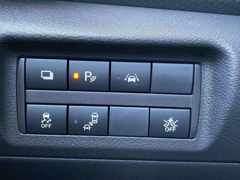 Certified 2025 Nissan Kicks Play S FWD image 26