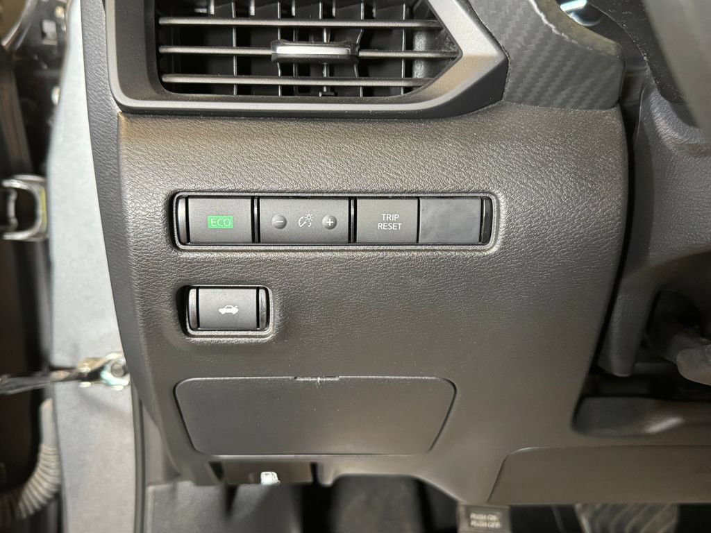 Used 2025 Nissan Sentra S FWD image 18