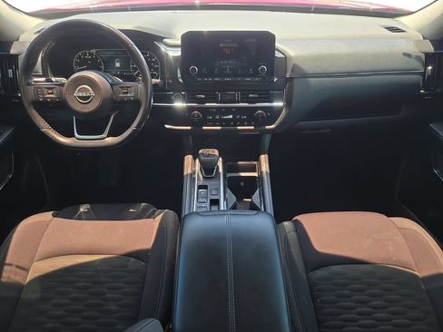 Used 2024 Nissan Pathfinder SV w/ Black Appearance Package FWD image 9