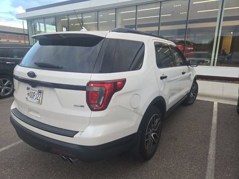 Used 2018 Ford Explorer Sport w/ Equipment Group 401A AWD/4WD image 5