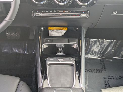 Certified 2026 Mercedes-Benz GLA 250 4MATIC image 6