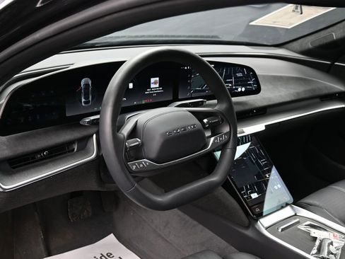 Used 2024 Lucid Air Grand Touring image 17