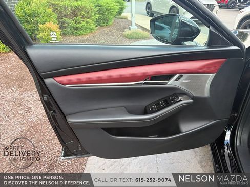 Certified 2025 MAZDA MAZDA3 Hatchback w/Premium Plus Pkg AWD/4WD image 21
