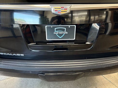 Used 2016 Cadillac Escalade ESV Premium AWD/4WD image 21