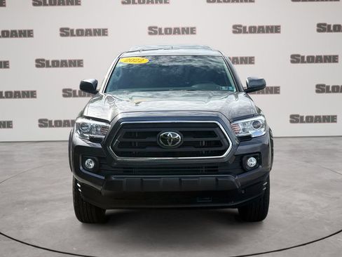 Used 2022 Toyota Tacoma SR5 w/ SR5 Appearance Package (SM) AWD/4WD image 8