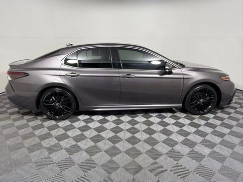 Used 2022 Toyota Camry XSE image 7