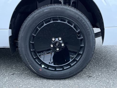 New 2025 Ford Maverick Lobo image 12