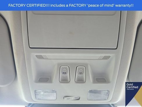 Certified 2025 Ford Escape Platinum AWD/4WD image 30