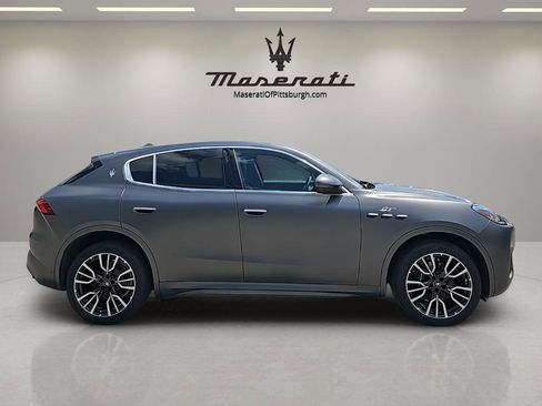 New 2023 Maserati Grecale GT image 4
