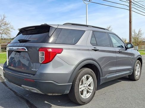 Used 2023 Ford Explorer XLT w/ Equipment Group 202A AWD/4WD image 9