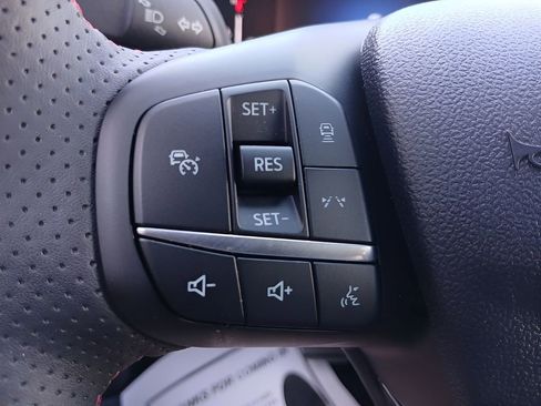 Used 2024 Ford Escape ST-Line AWD/4WD image 18
