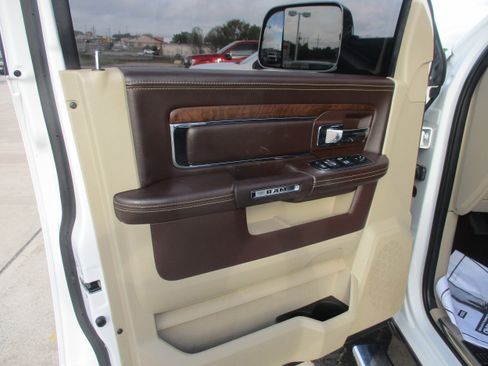 Used 2018 RAM 2500 Longhorn w/ Convenience Group image 4