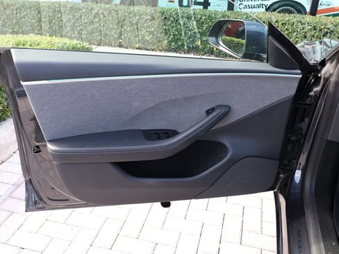 Used 2025 Tesla Model 3 Long Range RWD image 12