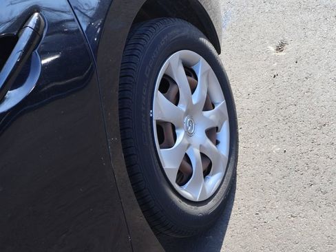 Used 2014 MAZDA MAZDA3 i Sport image 34