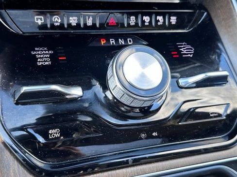 Used 2023 Jeep Grand Wagoneer Series II AWD/4WD image 24