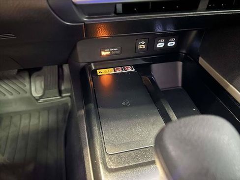 Used 2025 Toyota Camry LE FWD image 23