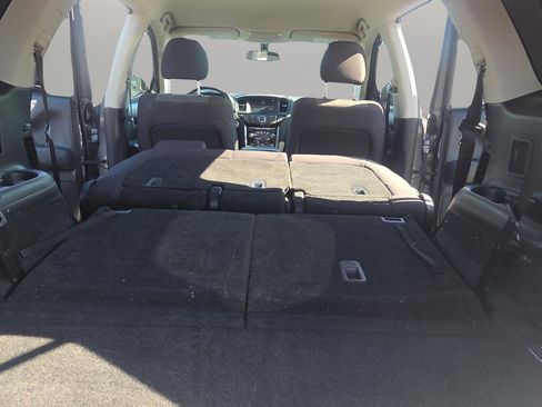 Used 2020 Nissan Pathfinder S image 20