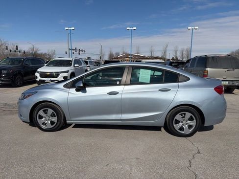 Used 2017 Chevrolet Cruze LS image 8