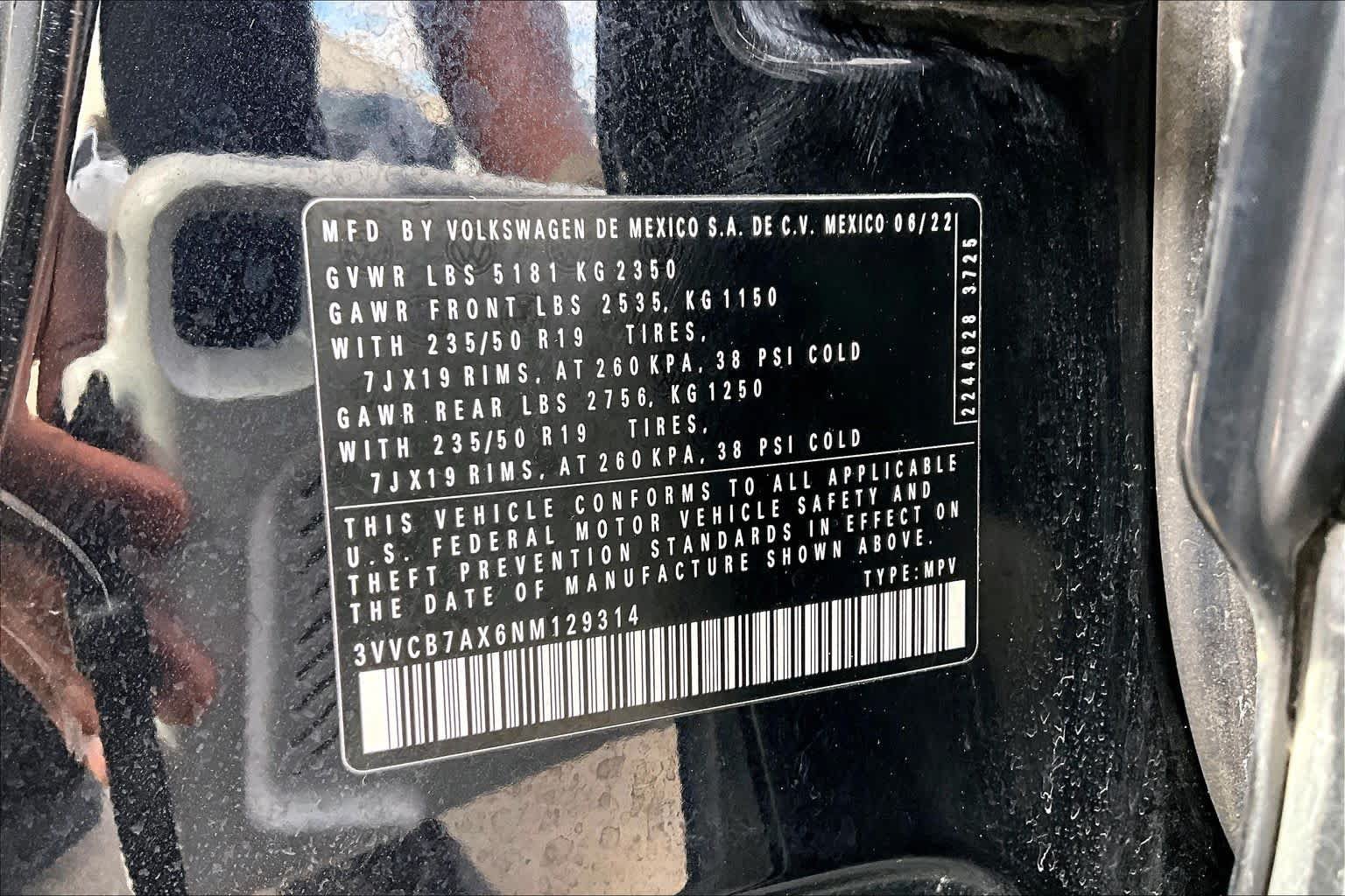 Used 2022 Volkswagen Tiguan SE R-Line FWD image 37