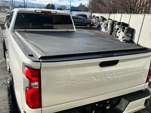 Used 2020 Chevrolet Silverado 3500 High Country w/ Z71 Off-Road Package image 7